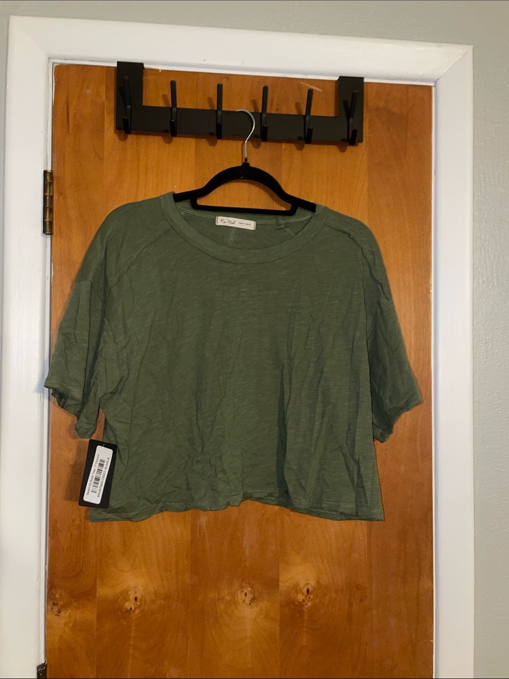 Olive Green Cropped Tee - Relaxed Crew Neck